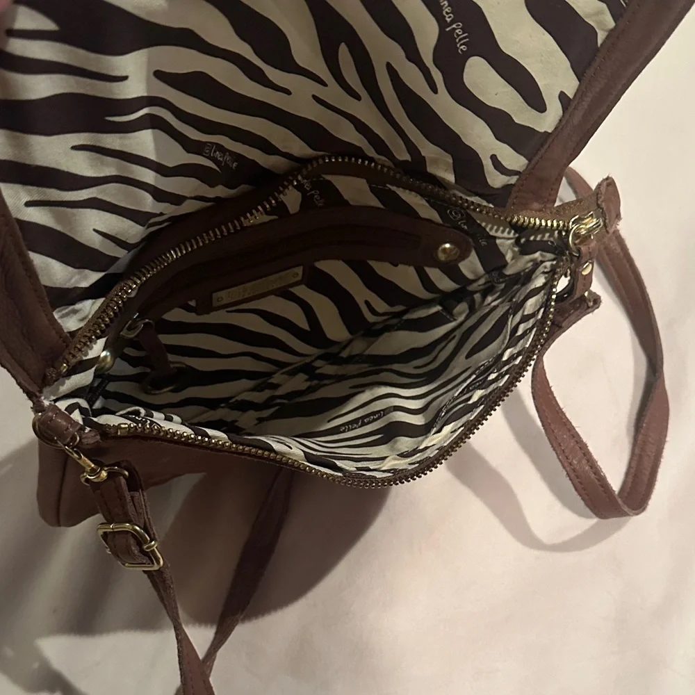 Linea Pelle Brown Leather Crossbody Bag - Picture 12 of 13